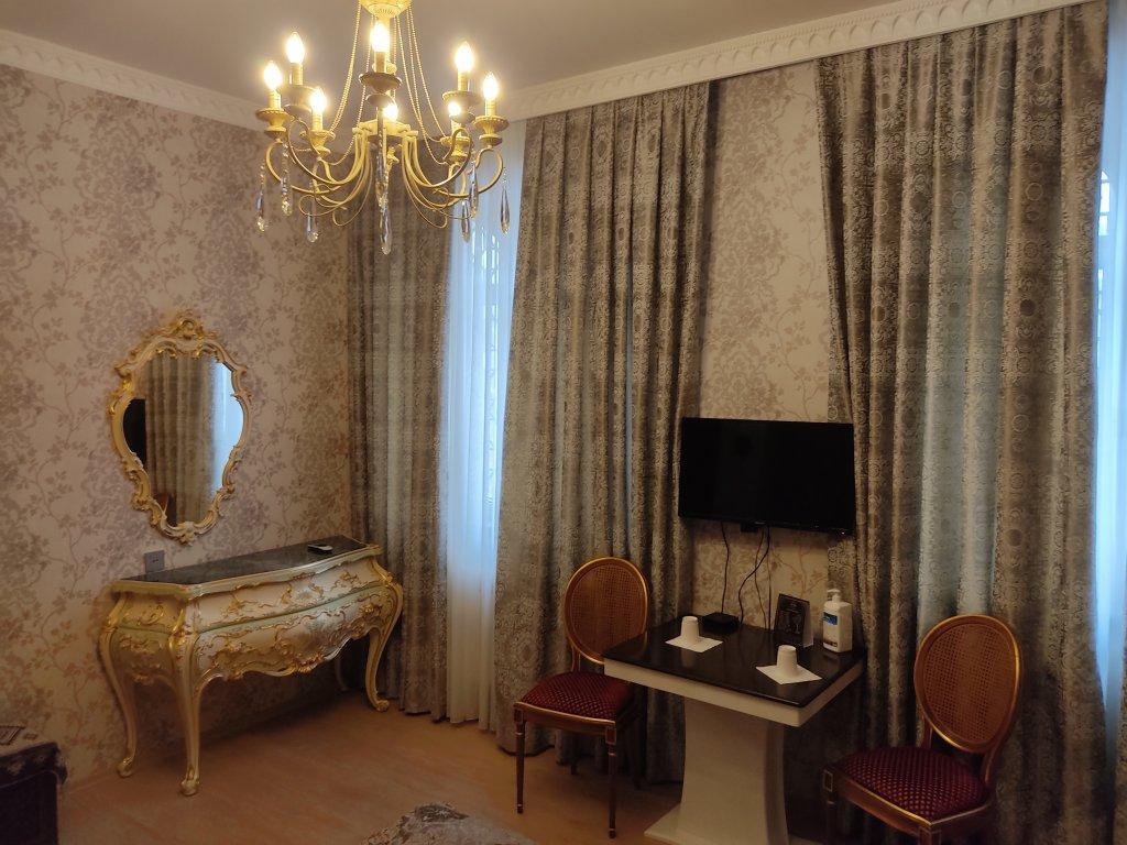 באקו Chambers Old City Hotel מראה חיצוני תמונה