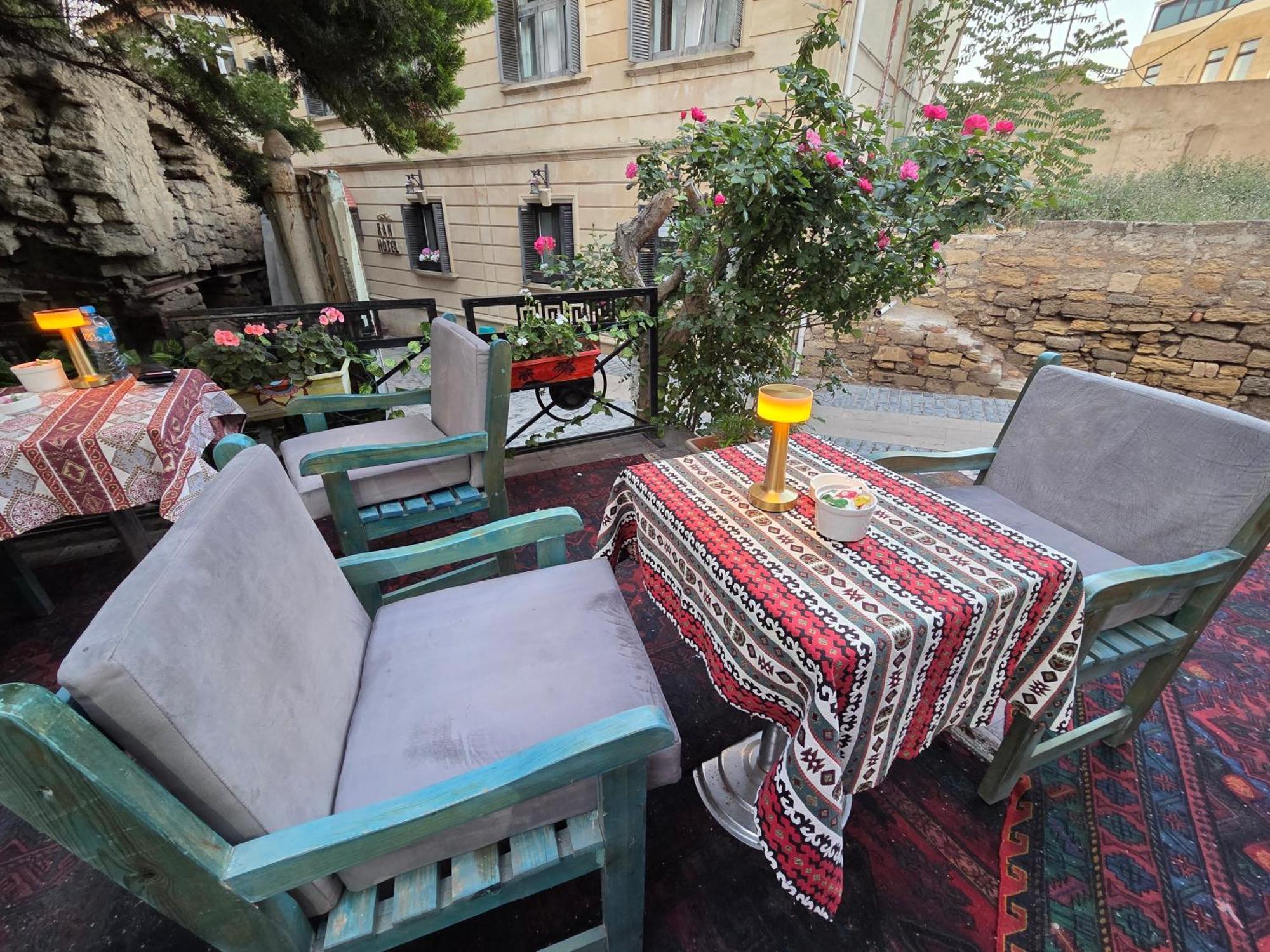 באקו Chambers Old City Hotel מראה חיצוני תמונה