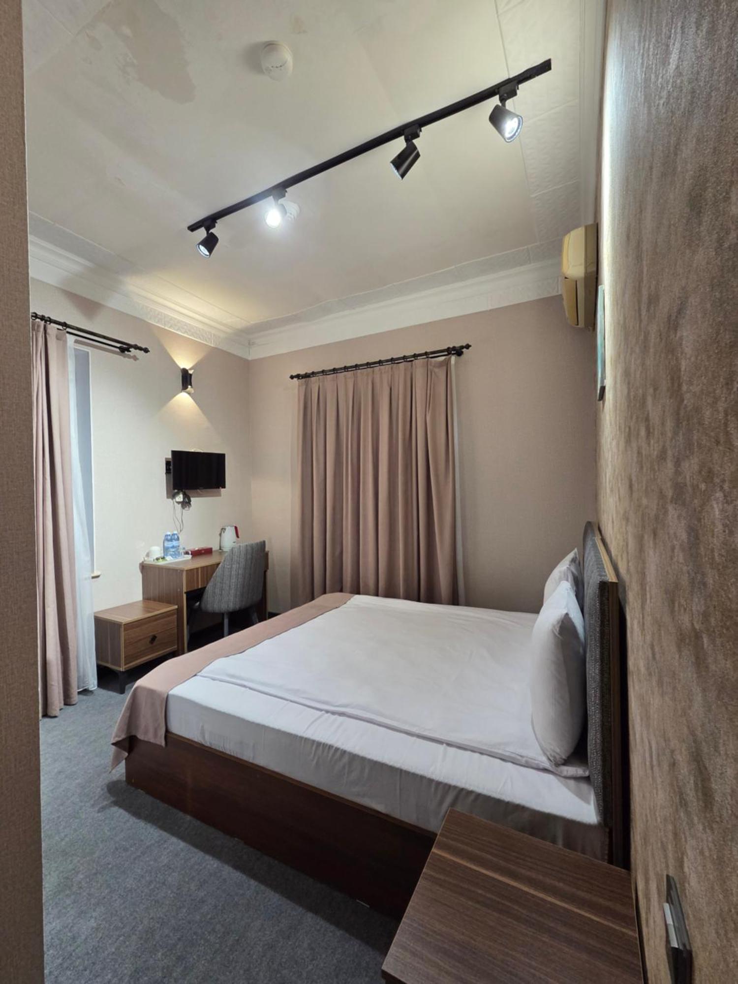 באקו Chambers Old City Hotel מראה חיצוני תמונה