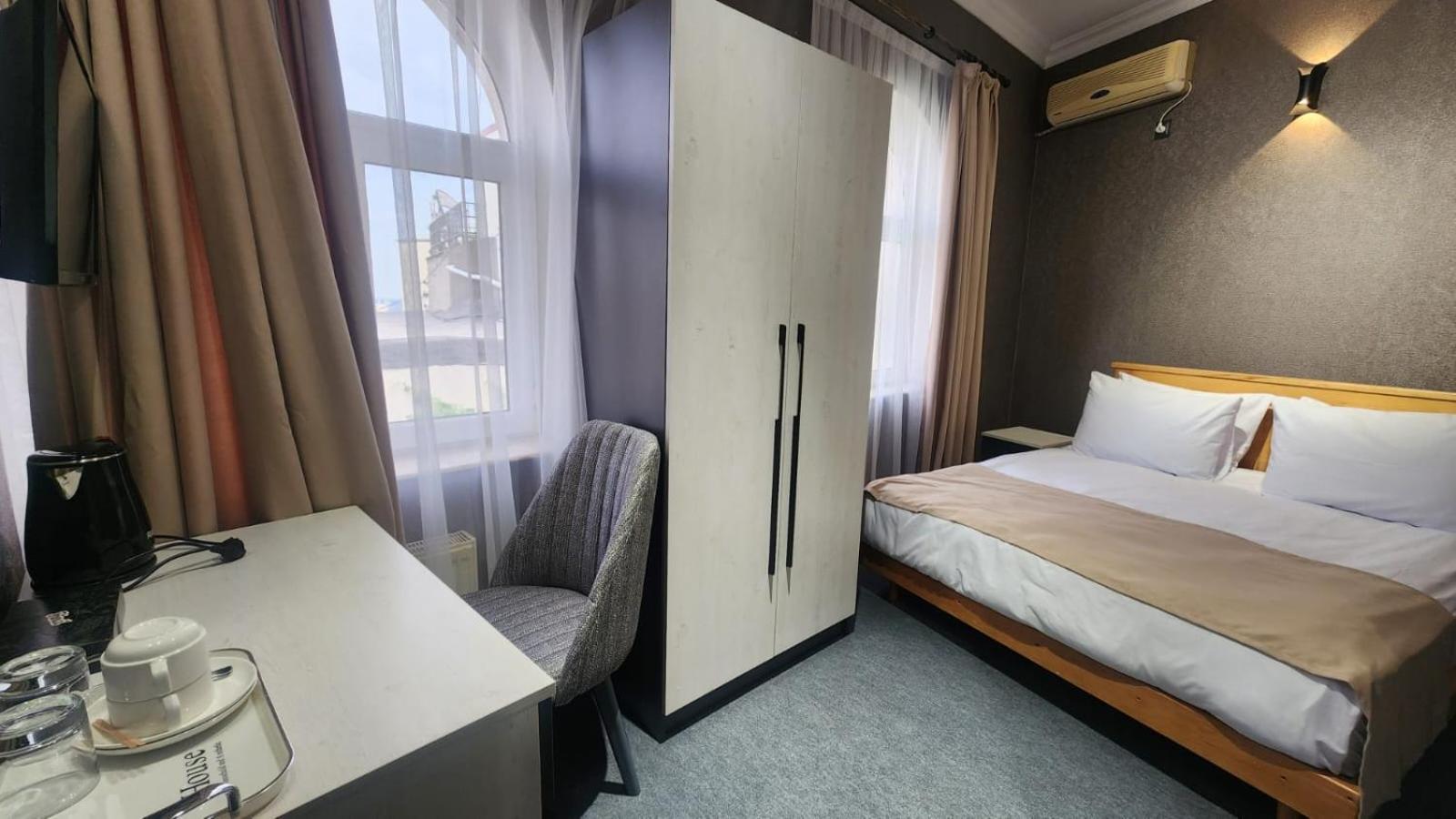 באקו Chambers Old City Hotel מראה חיצוני תמונה