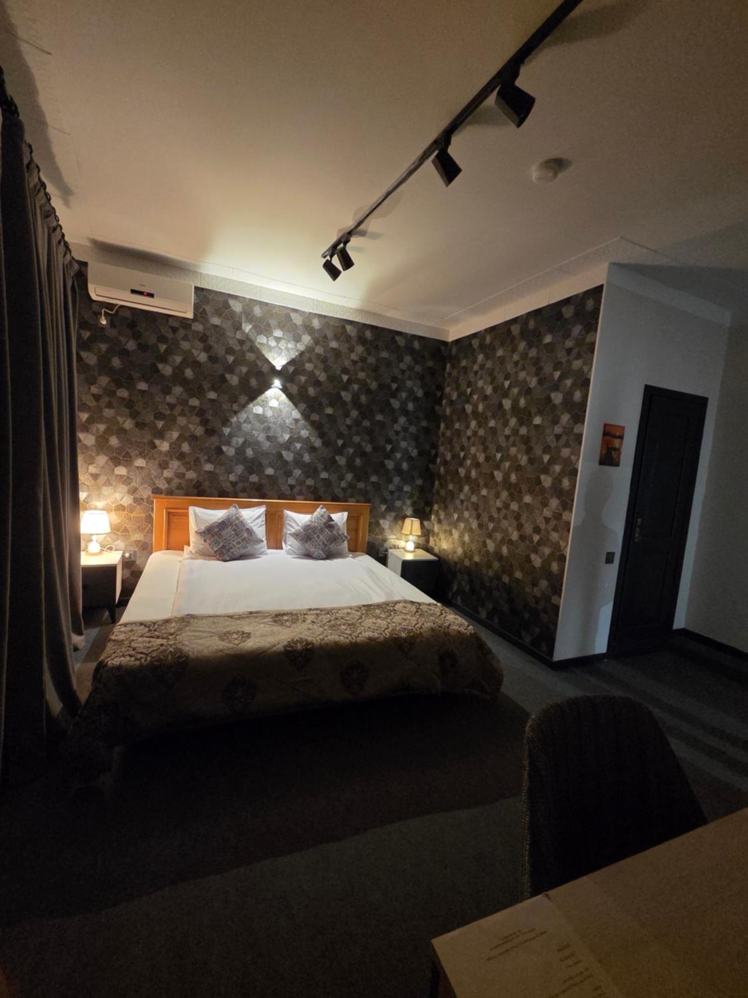 באקו Chambers Old City Hotel מראה חיצוני תמונה
